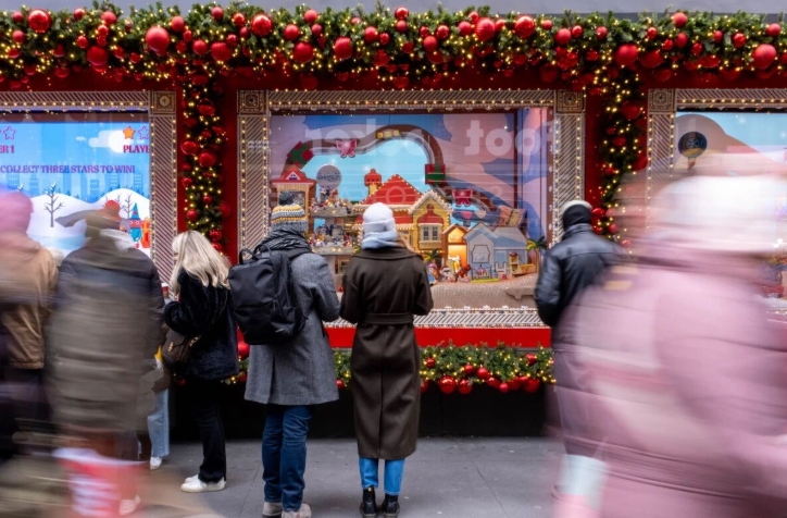 Cold West Christmas; Poverty, unemployme and economic crisis on the eve of the new year