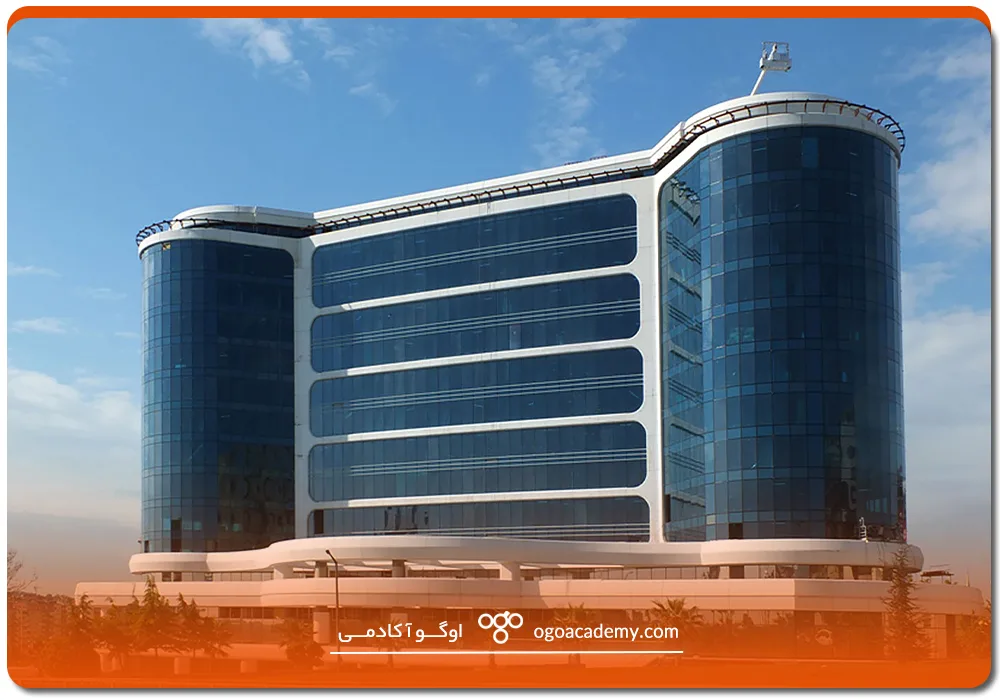 Istiniyeh University