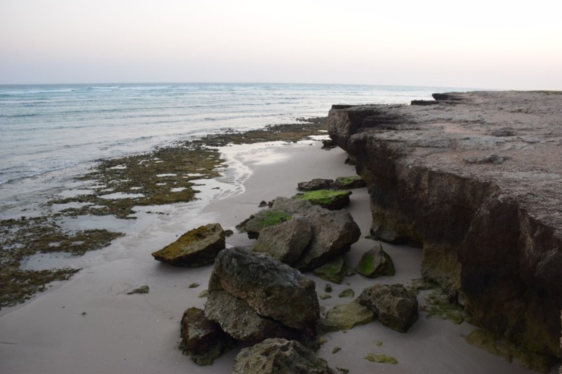 The coast of Hondurabi Kish Island