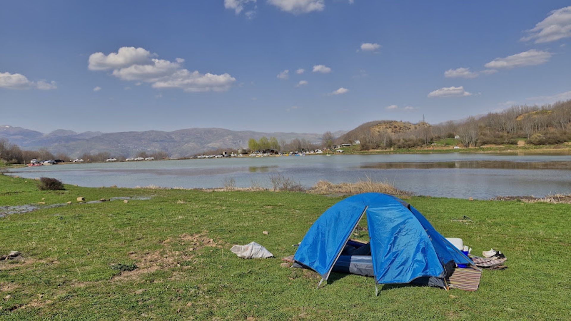 Camping by Vistan Lake
