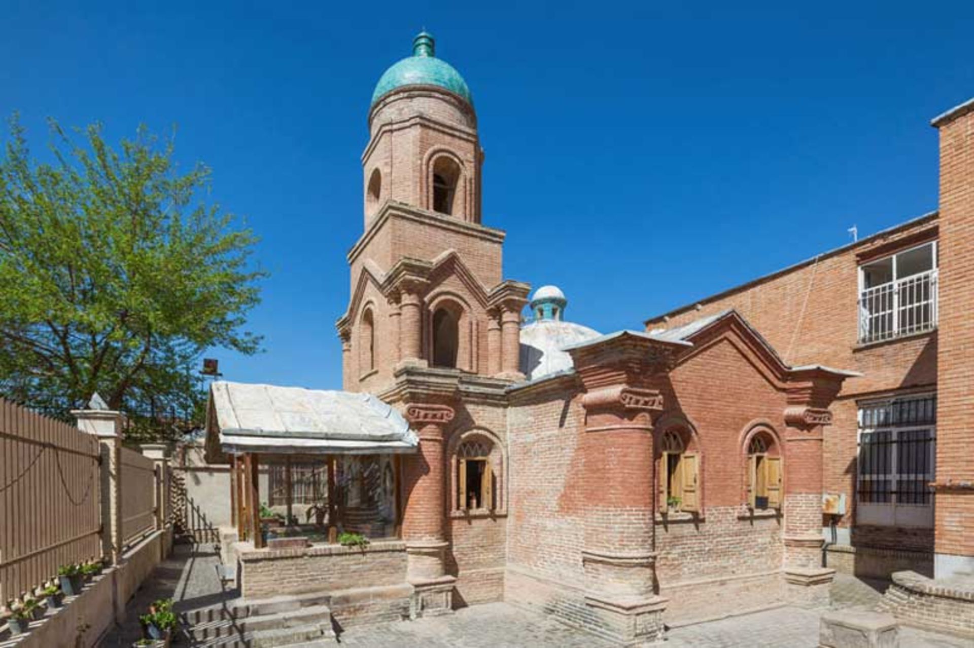 A view of the outer area of ​​Kaor Qazvin Church