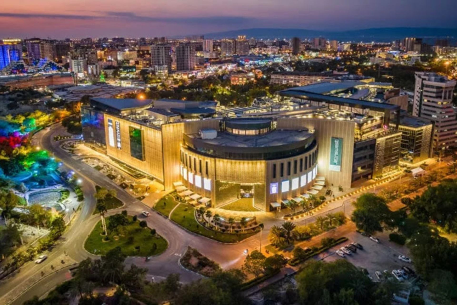 Aerial image of Mika Mall Kish shopping ceer 