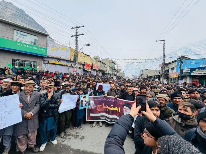 Full support of Pakistanis to Iran against American threats