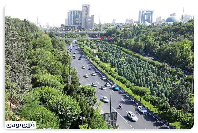Access to Tehran's Mellat Park
