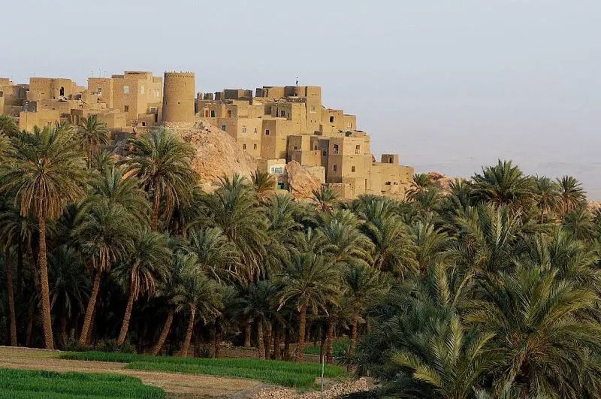 Architecture of Naiband village