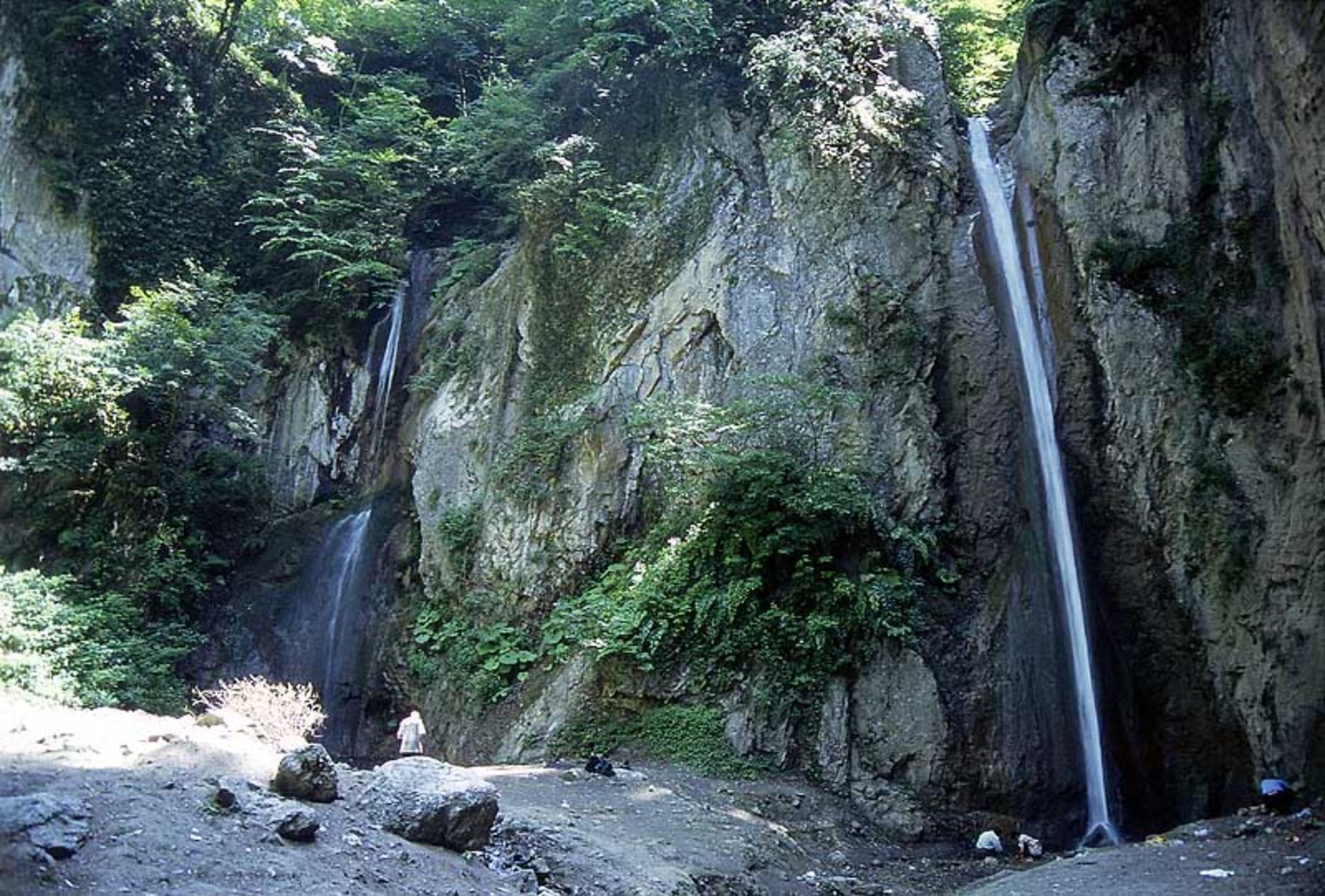 The desce of Ziarat waterfall from the heights