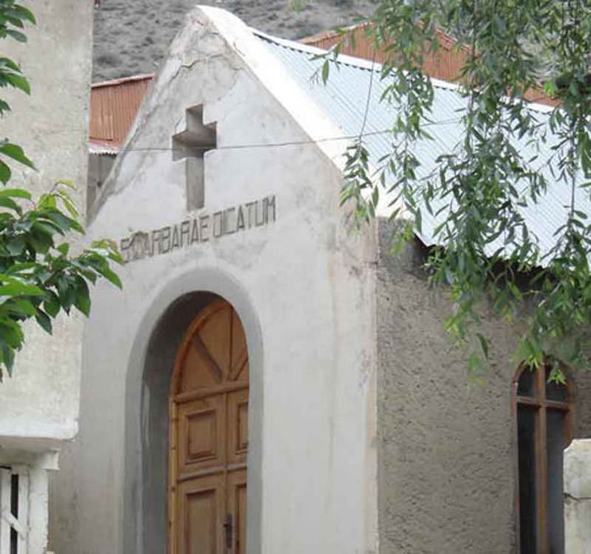 The wooden erance door of the Sorkabad church