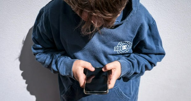 Prohibition of social networks for children