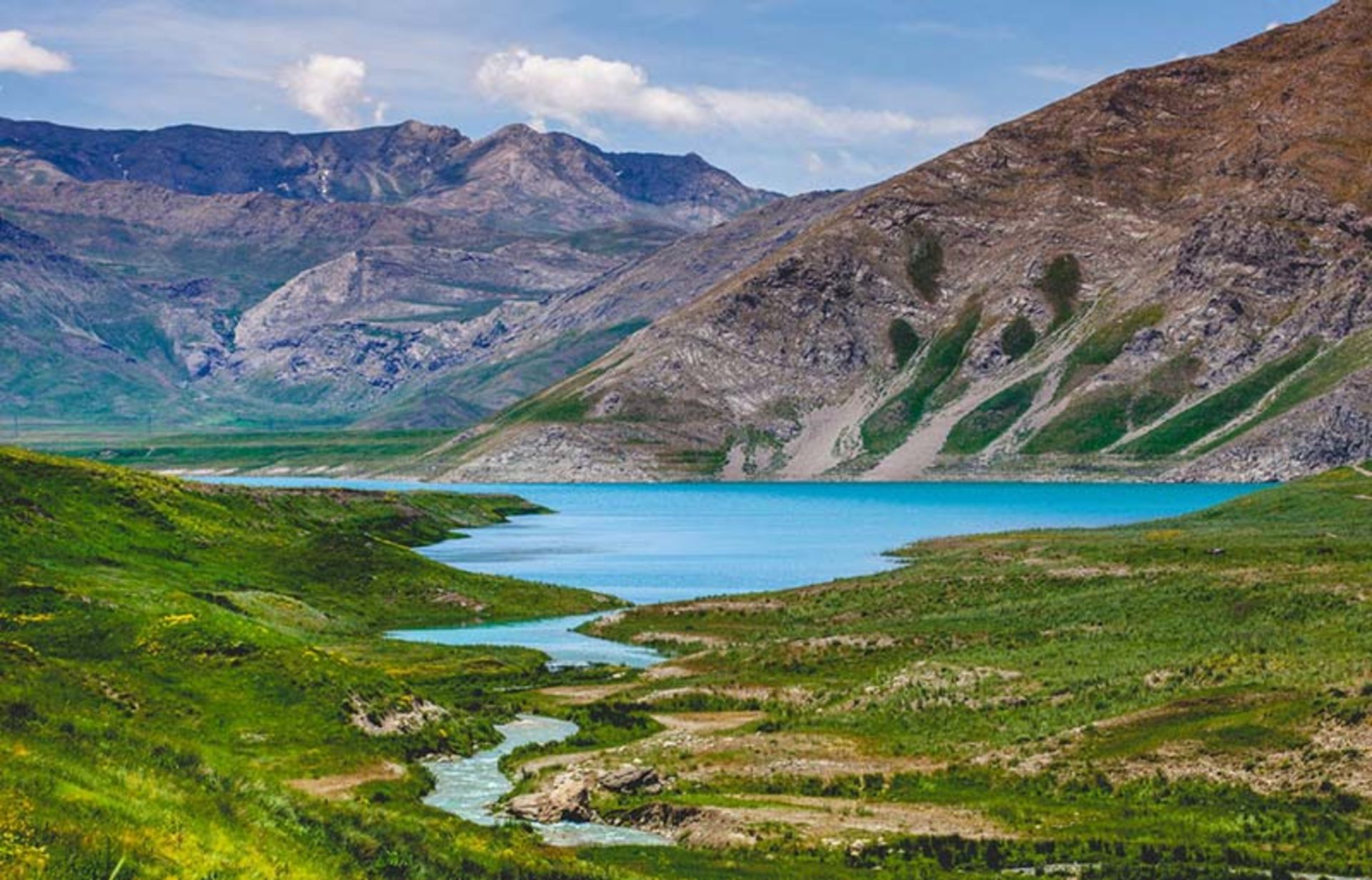 The landscape of Neor Lake, Ardabil; Photo source: Google Map; Photographer: Sama sh